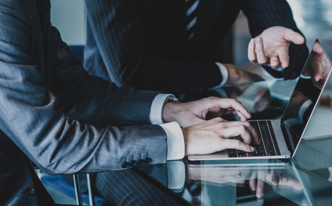 金融機関目線の財務支援システム